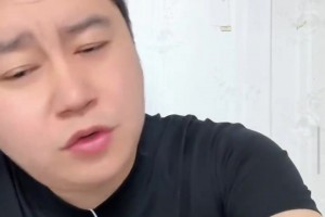👀前面骂了3场的，今天诚心过来排队给雷子道歉！😂
