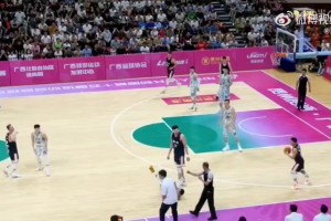 拿600万！周琦打了不到9分钟，就因与裁判争执吃2T驱逐出场